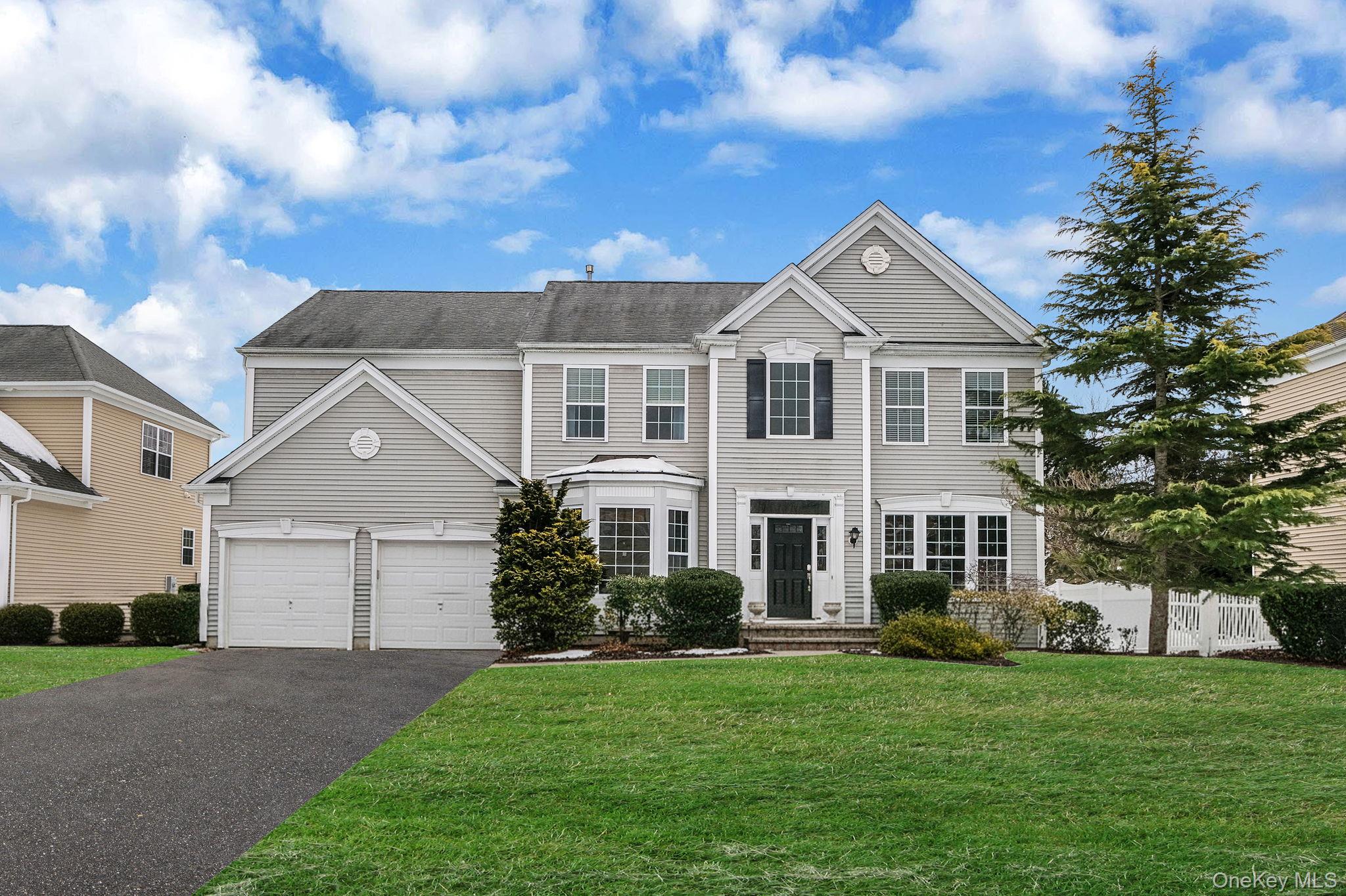 #1 photo, 27 Avolet Court, Mount Sinai , NY 11766