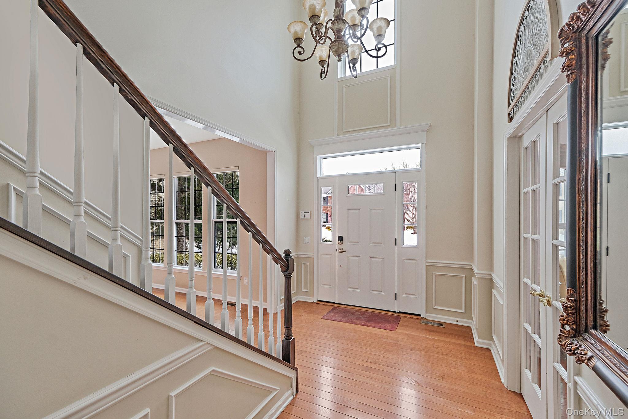 #5 photo, 27 Avolet Court, Mount Sinai , NY 11766