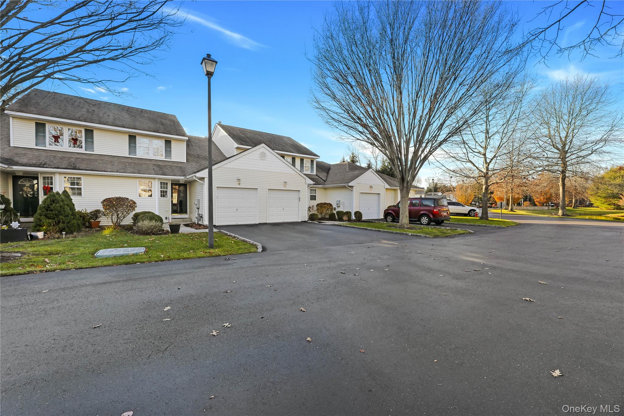#4 photo, 70 Strawberry Commons, Riverhead , NY 11901