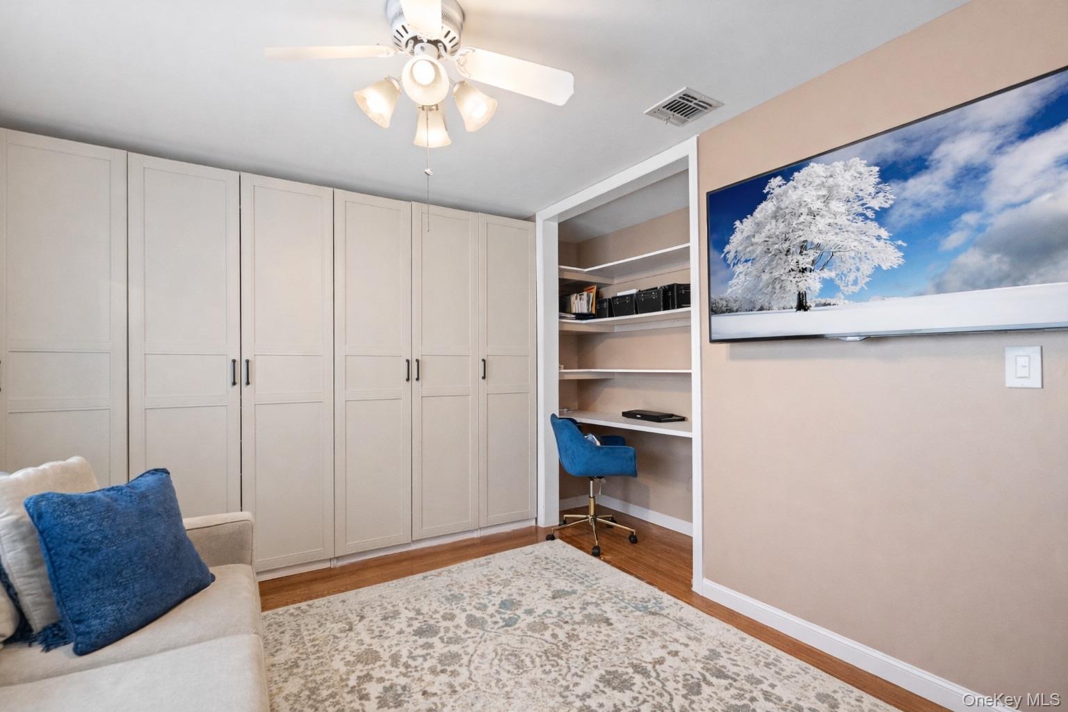 #14 photo, 11 W Hitchcock Avenue, Floral Park , NY 11001