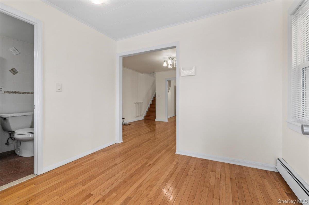 #3 photo, 4316 249th Street, কুইন্‌স Little Neck , NY 11363