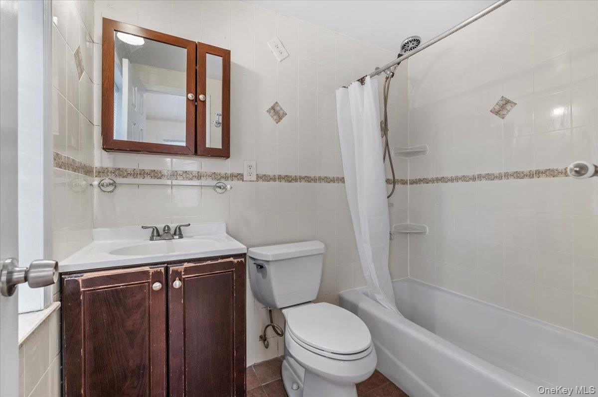 #5 photo, 4316 249th Street, কুইন্‌স Little Neck , NY 11363