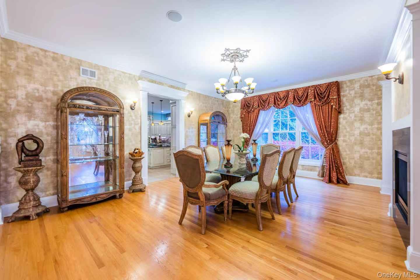 #11 photo, 5 Westgate Road, Muttontown , NY 11791