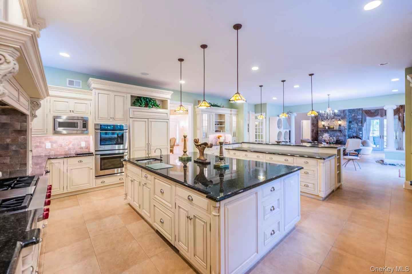 #19 photo, 5 Westgate Road, Muttontown , NY 11791