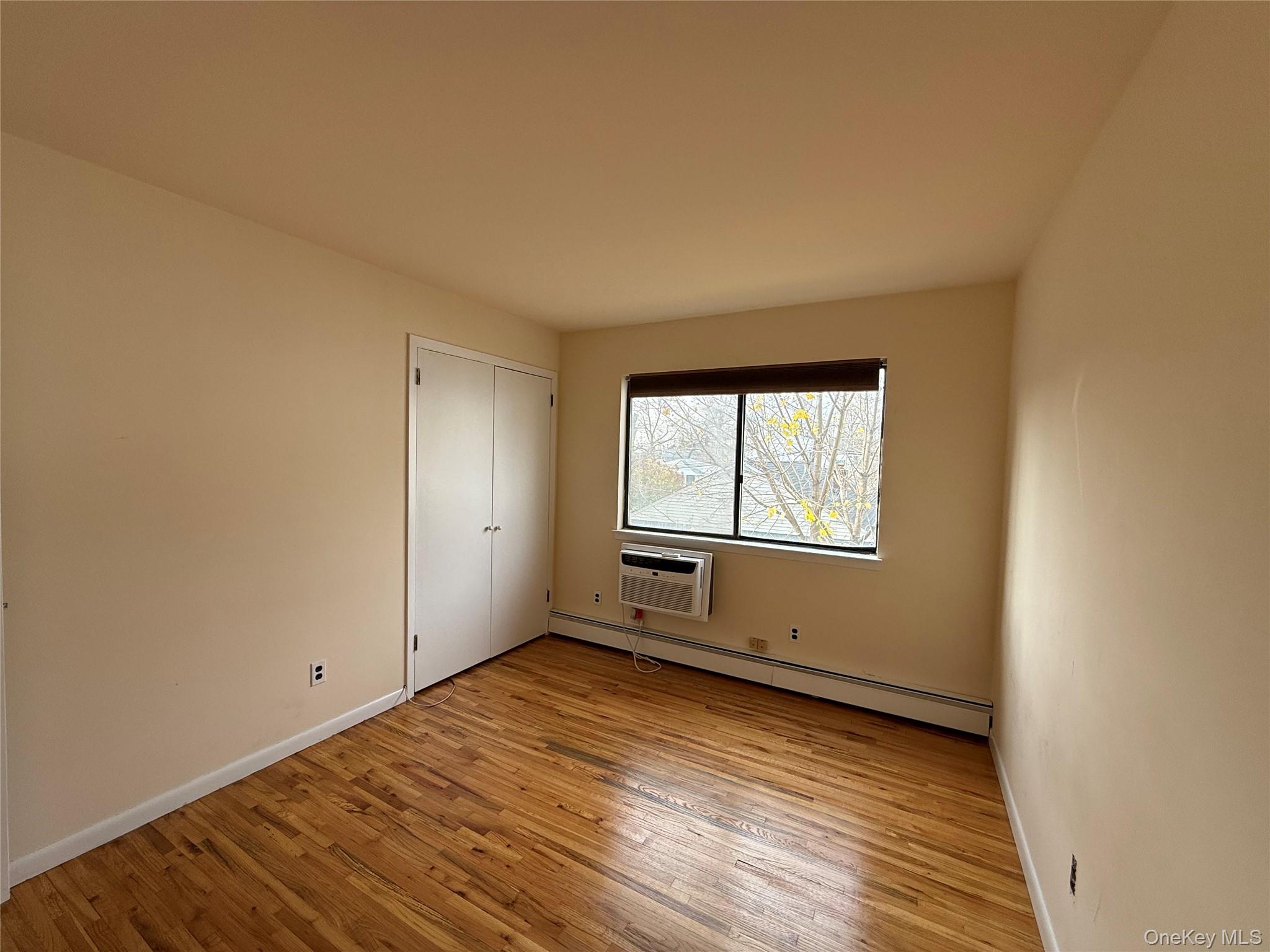 #10 photo, 35A Norwood Road, Port Washington , NY 11050