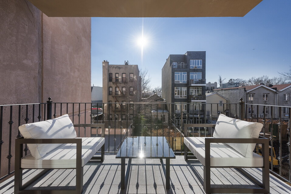 #10 photo, Brooklyn, הברונקס Bedford-Stuyvesant , NY 11216