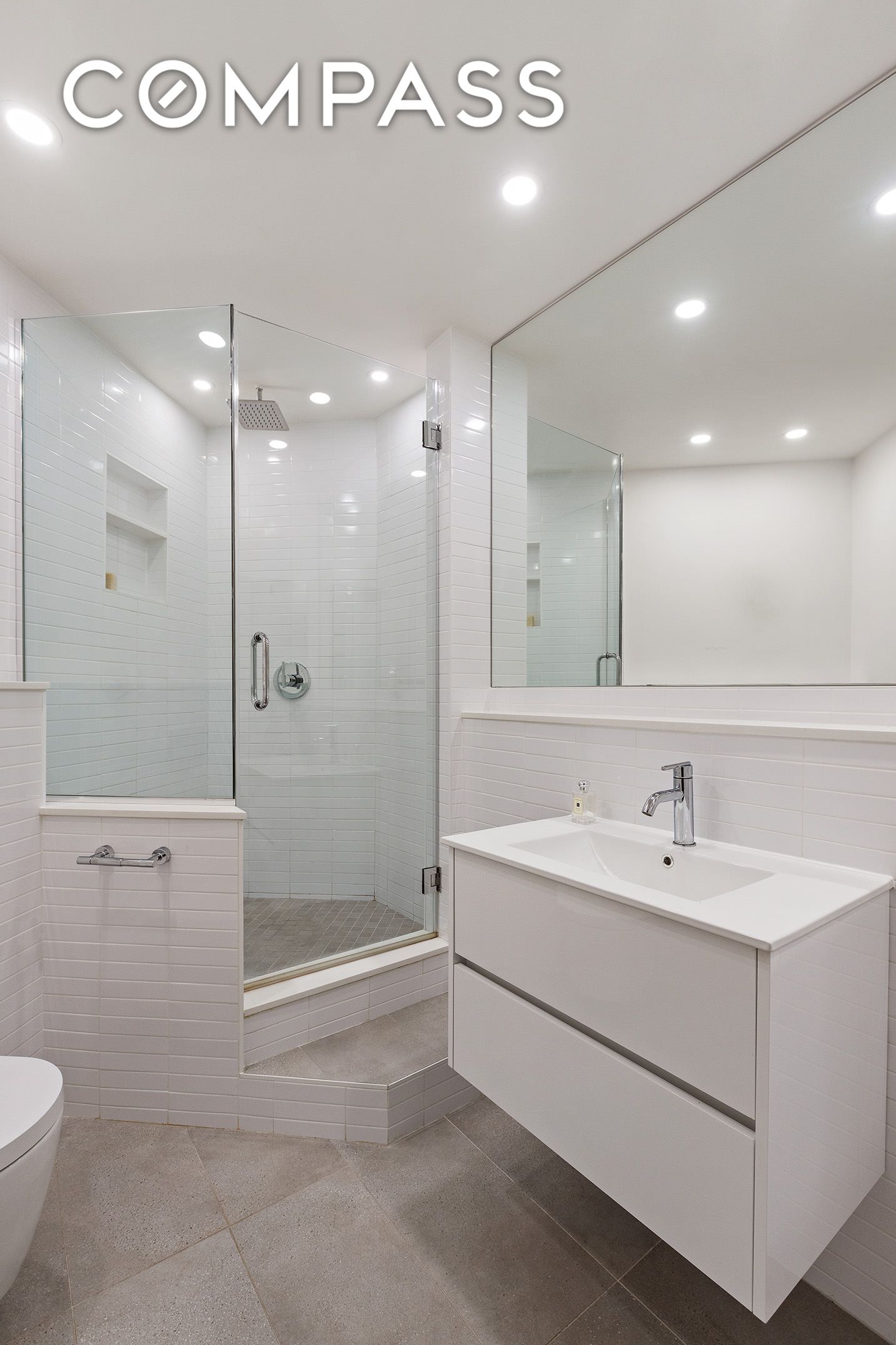 #18 photo, 25 W 15th Street, Flatiron , NY 10011