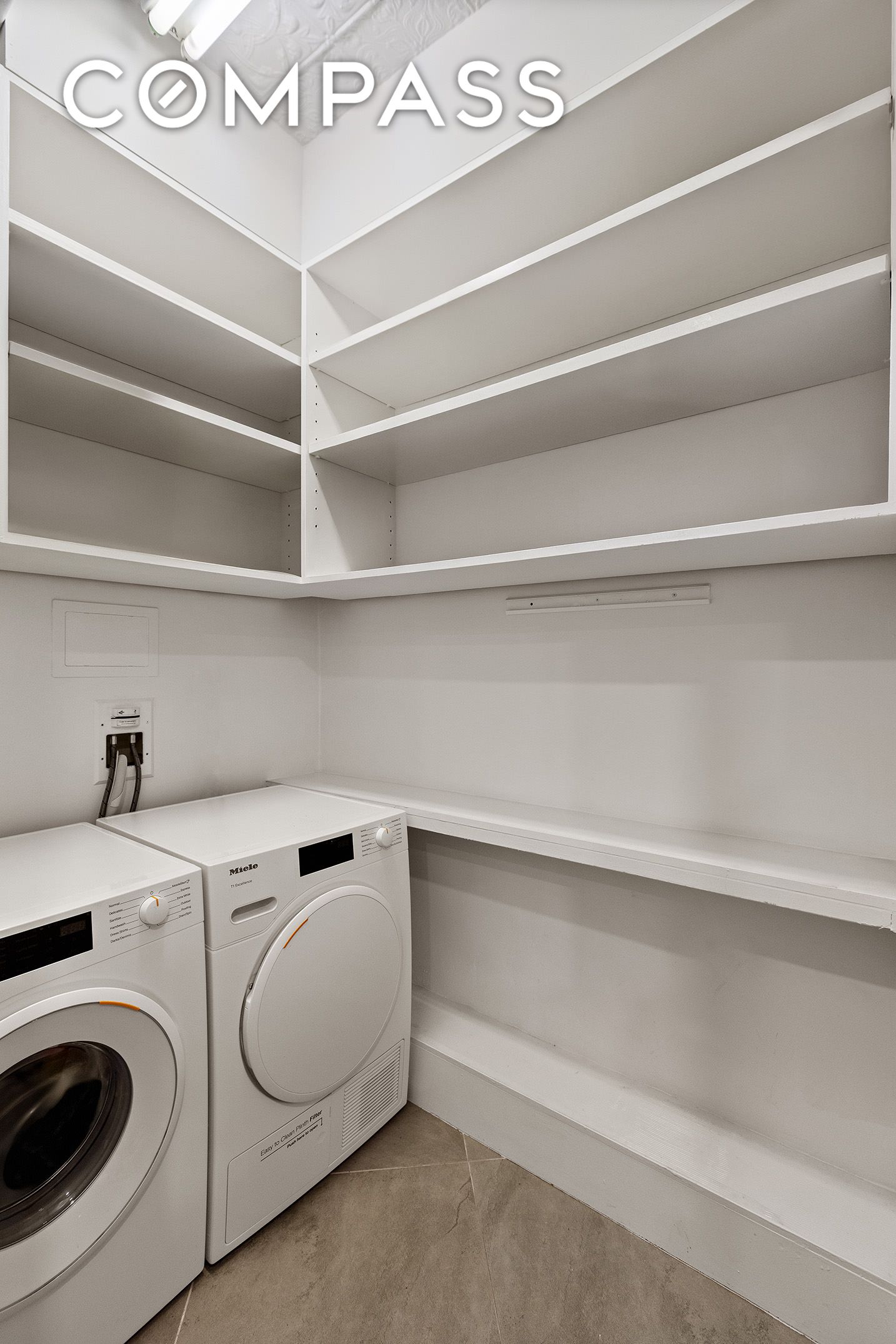 #19 photo, 25 W 15th Street, Flatiron , NY 10011