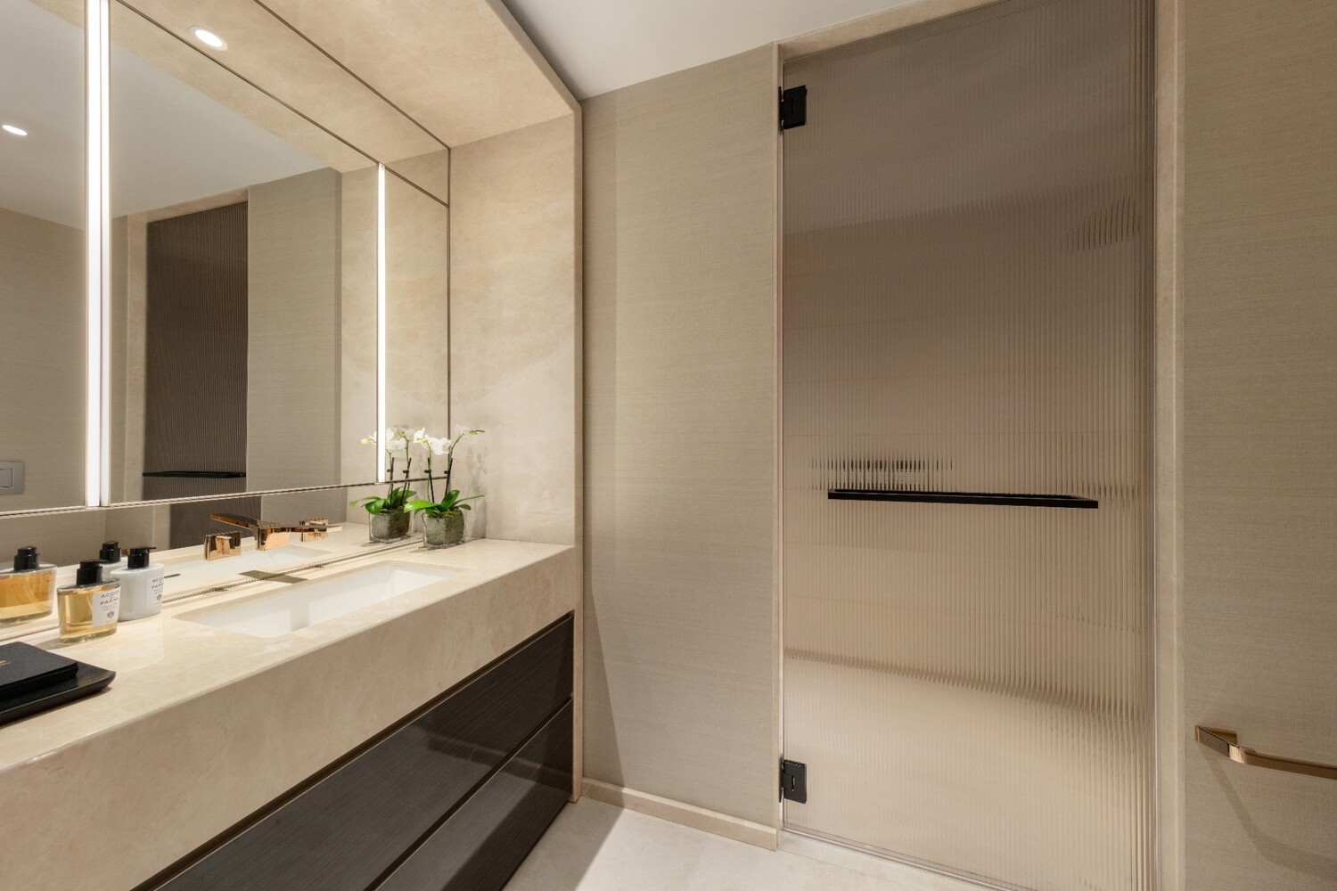 #5 photo, 685 5TH Avenue, Midtown East , NY 10022