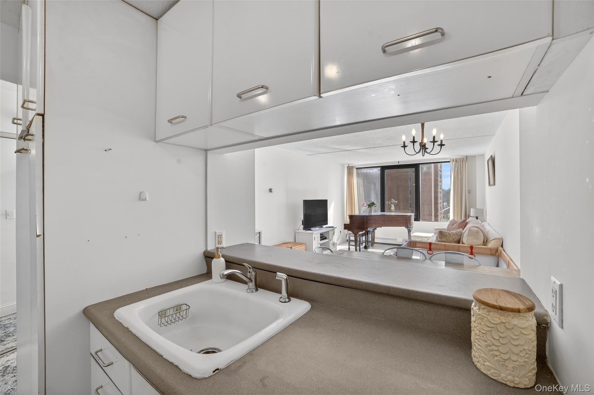 #10 photo, 4 Martine Avenue, White Plains , NY 10606