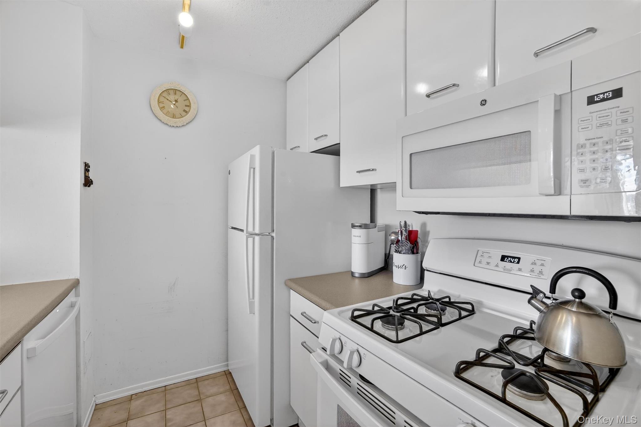 #14 photo, 4 Martine Avenue, White Plains , NY 10606