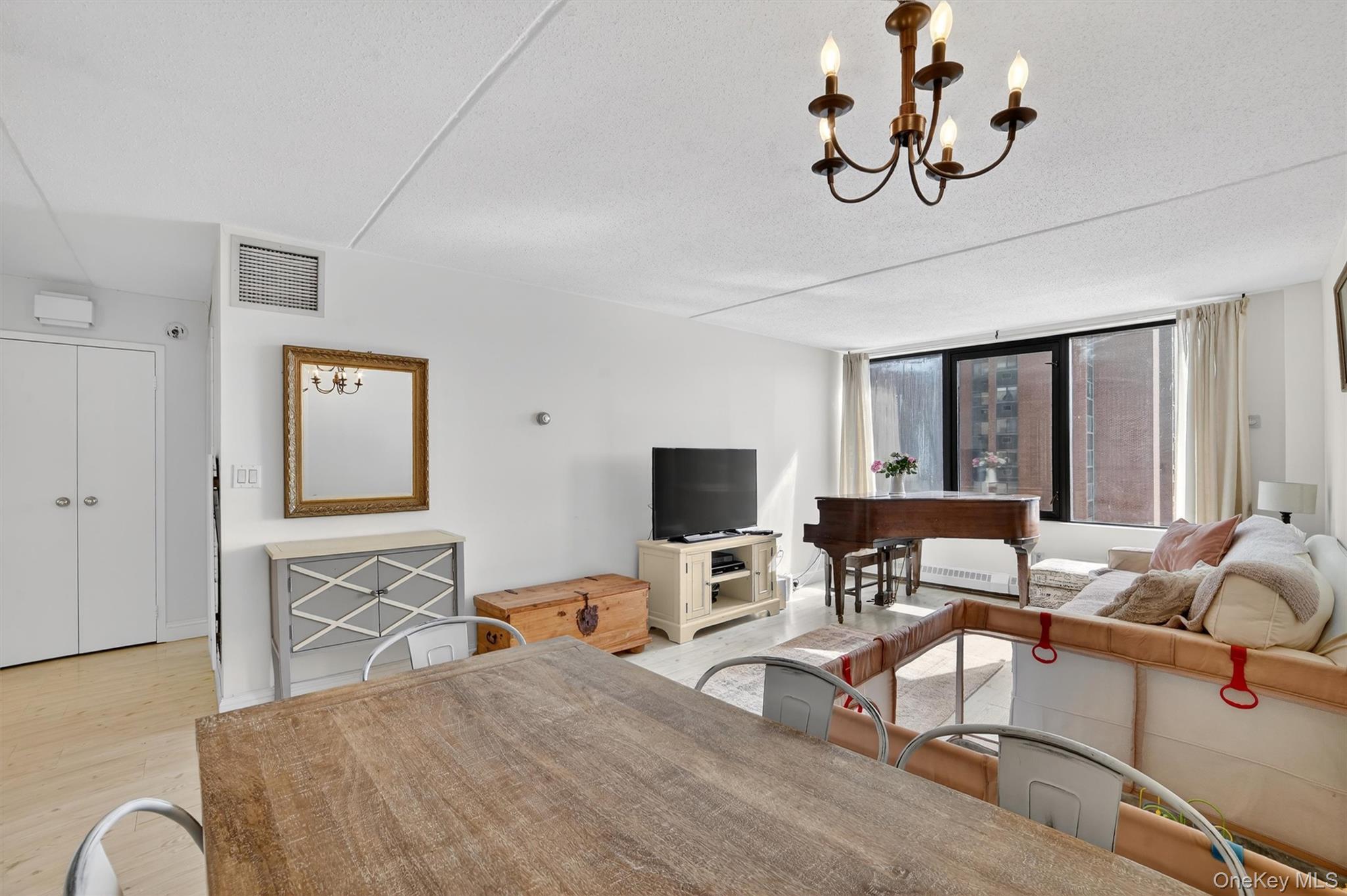 #18 photo, 4 Martine Avenue, White Plains , NY 10606