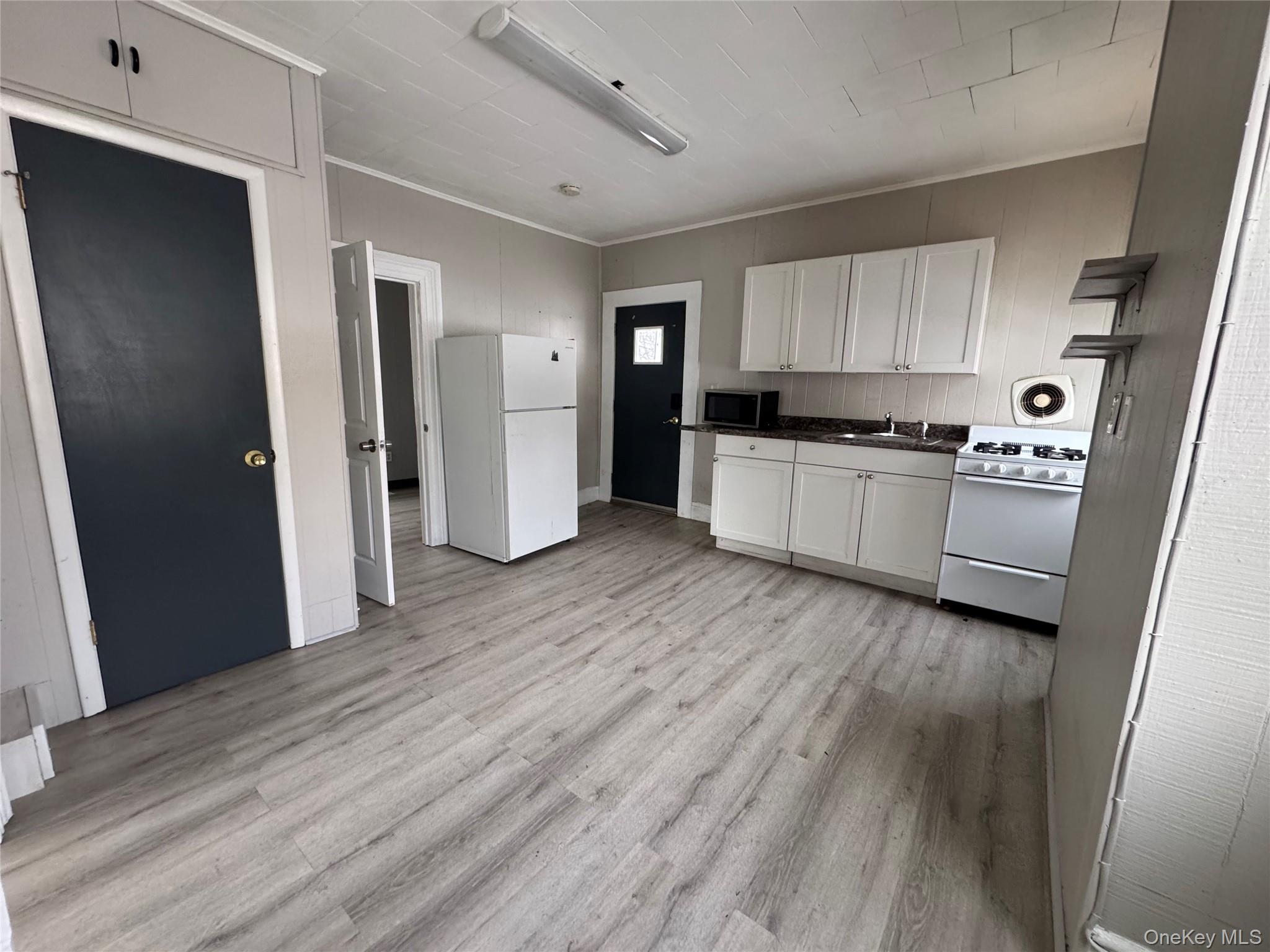 #5 photo, 34 Hoffman Street, Poughkeepsie , NY 12601