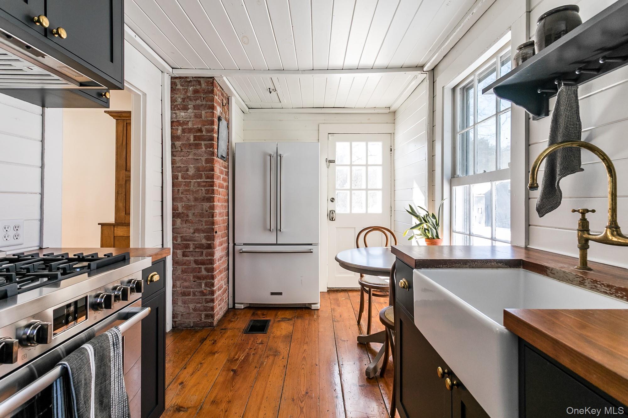 #11 photo, 8 George Sickle Road, 뉴욕주 Saugerties , NY 12477