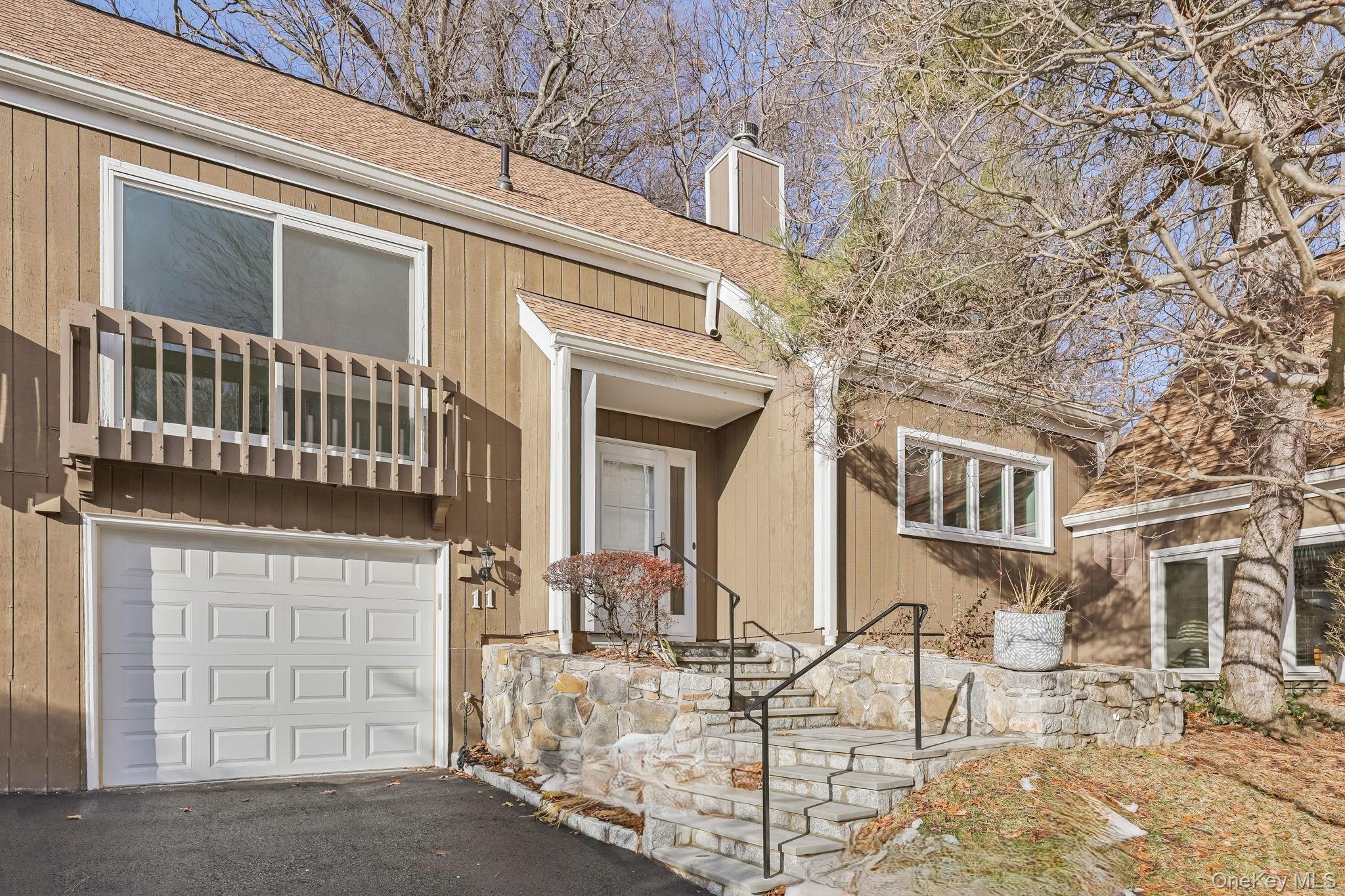 #1 photo, 11 Pondview Close, Chappaqua , NY 10514