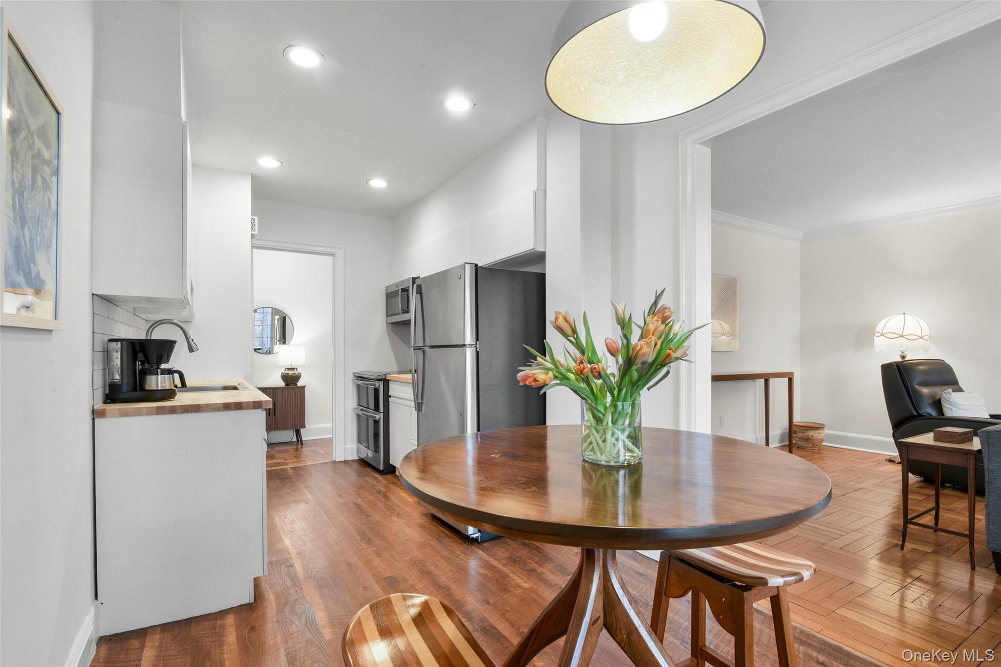 #10 photo, 910 Stuart Avenue, Mamaroneck , NY 10543