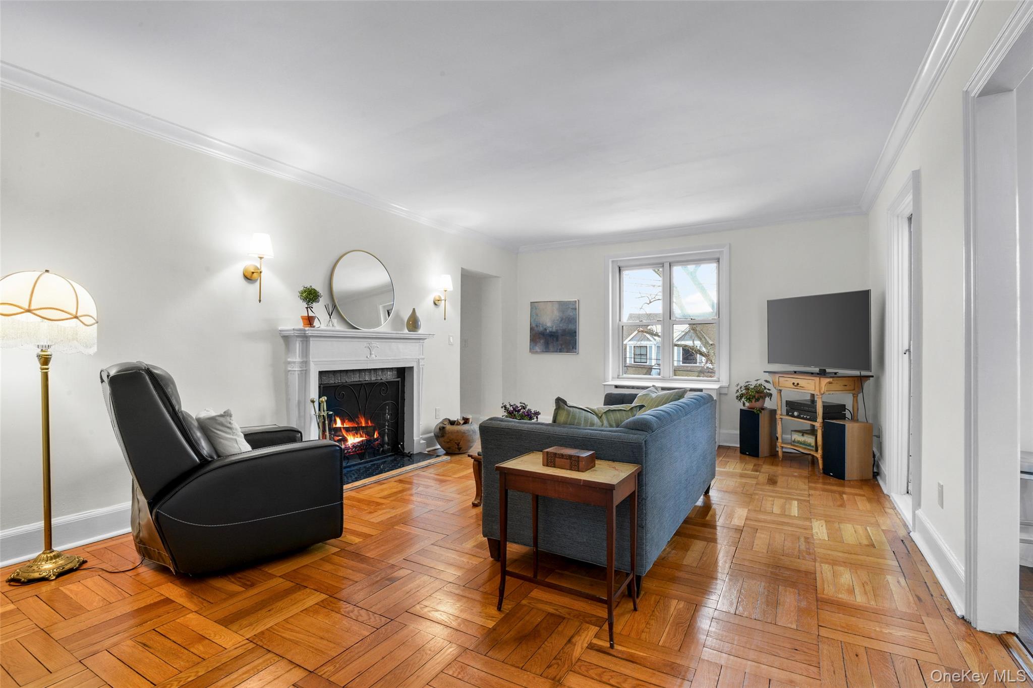 #16 photo, 910 Stuart Avenue, Mamaroneck , NY 10543