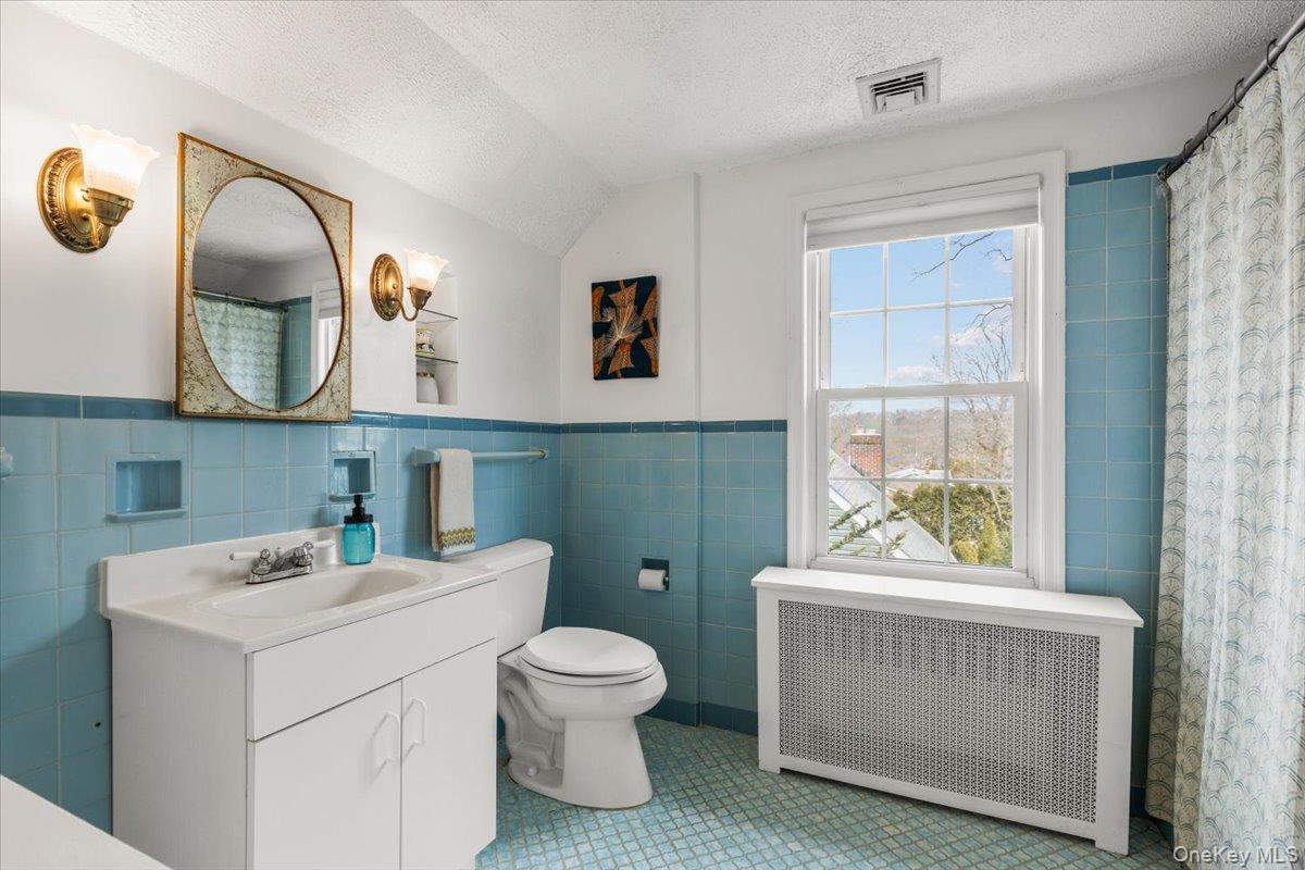 #11 photo, 46 McDougal Drive, 뉴욕주 White Plains , NY 10603