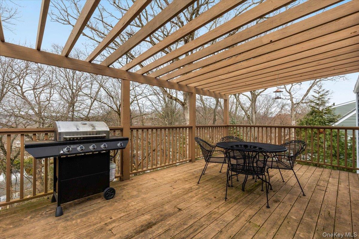 #12 photo, 46 McDougal Drive, 뉴욕주 White Plains , NY 10603