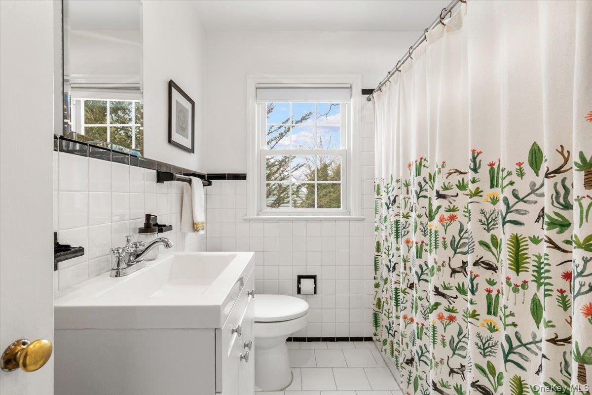 #9 photo, 46 McDougal Drive, 뉴욕주 White Plains , NY 10603