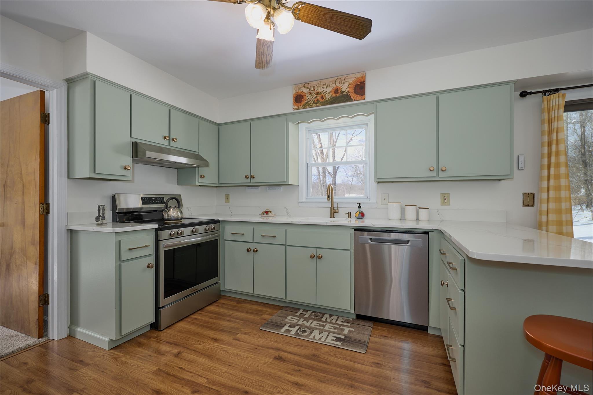 #18 photo, 16 Relyea Terrace, Wappingers Falls , NY 12590