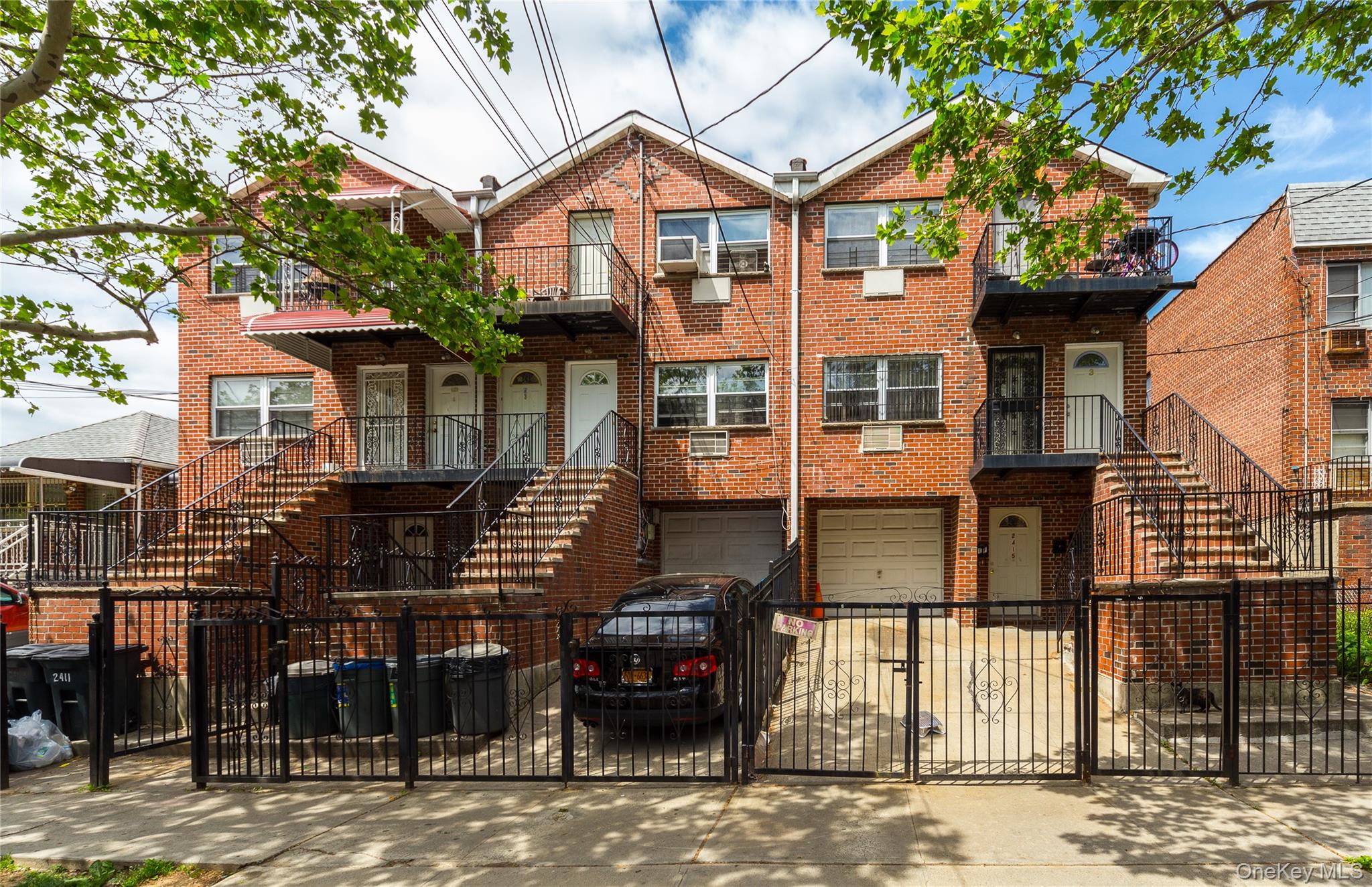 #1 photo, 2413 Matthews Avenue, Бронкс ‖ Bronx , NY 10467