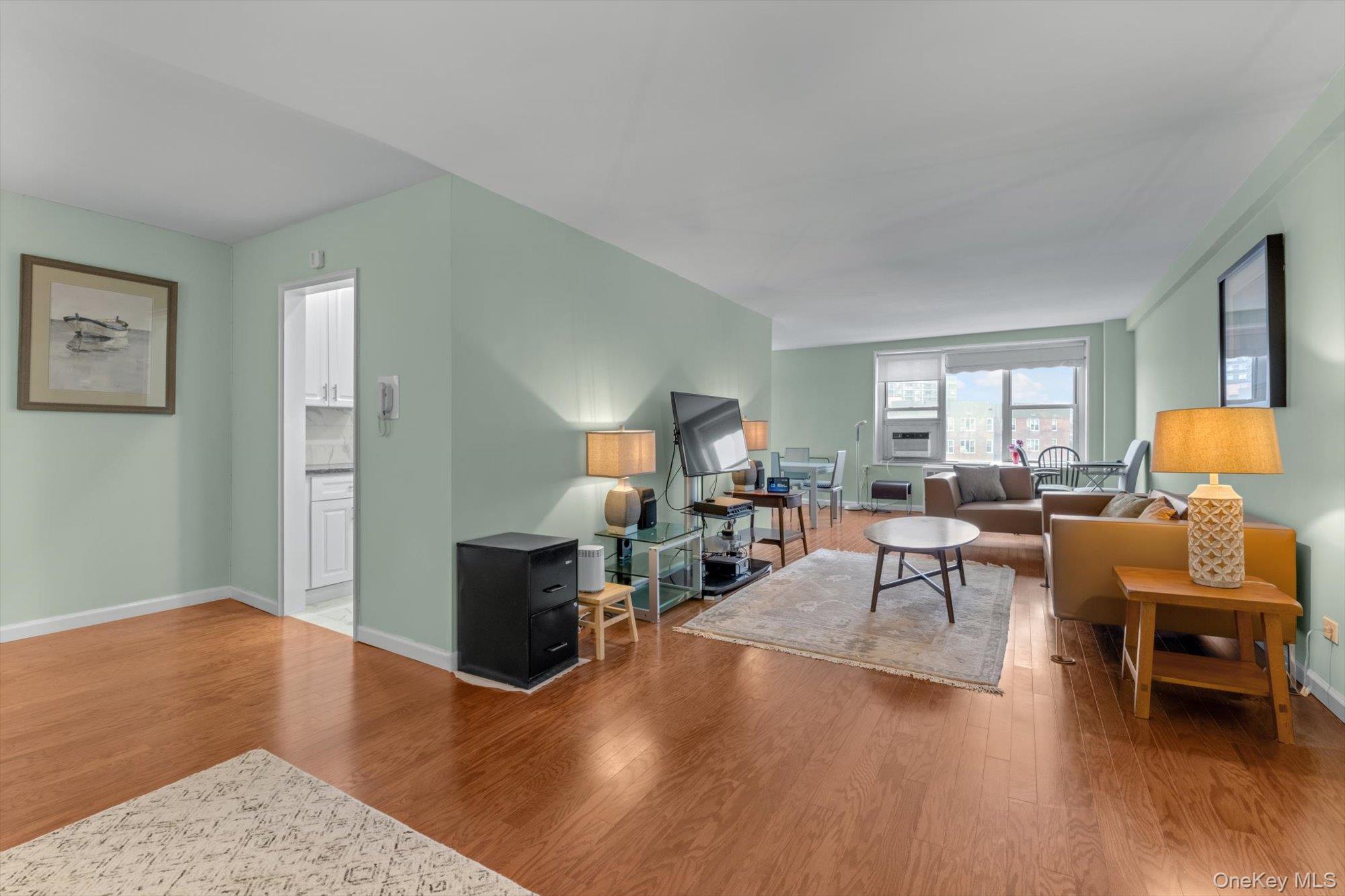 #5 photo, 18-70 211th Street, Bayside , NY 11360