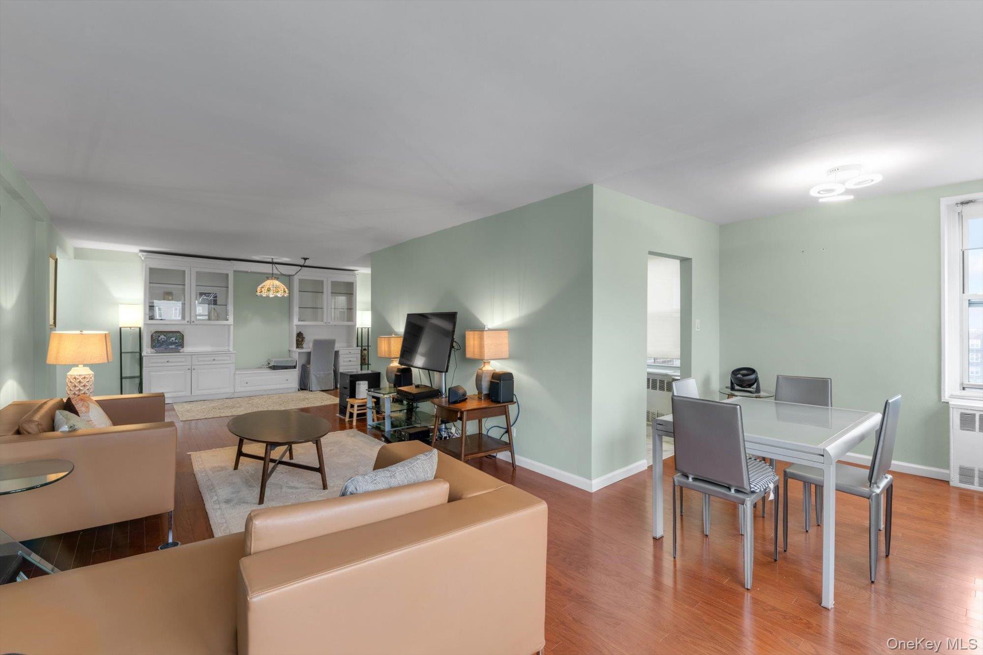 #6 photo, 18-70 211th Street, Bayside , NY 11360