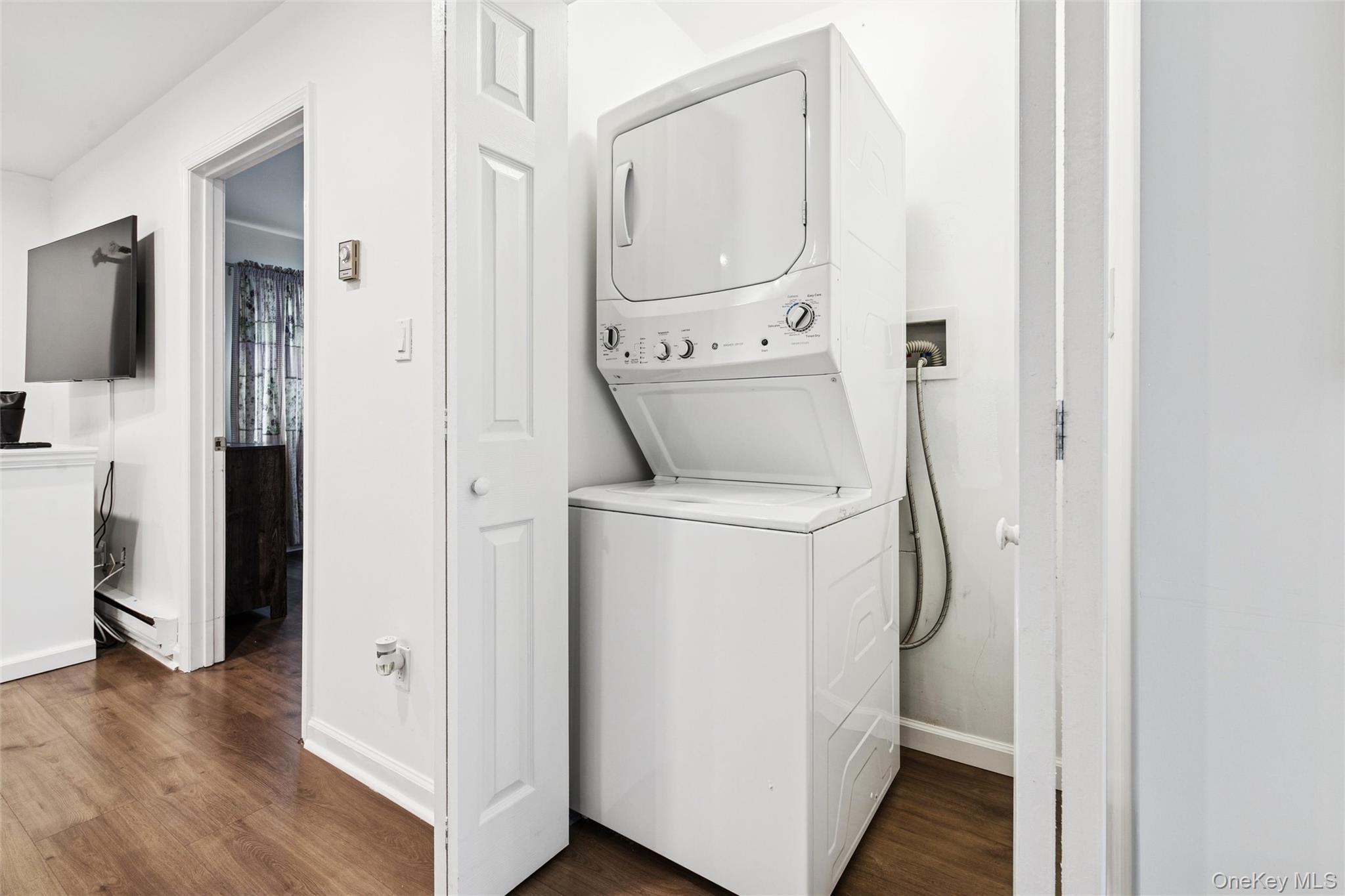 #16 photo, 201 Bentley Court, מחוז סאפוק Saint James , NY 11780