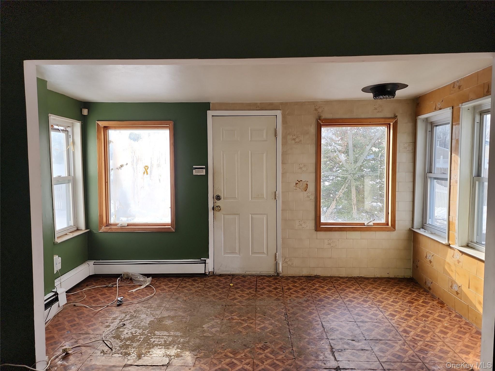 #5 photo, 34 Pineview Boulevard, Central Islip , NY 11722