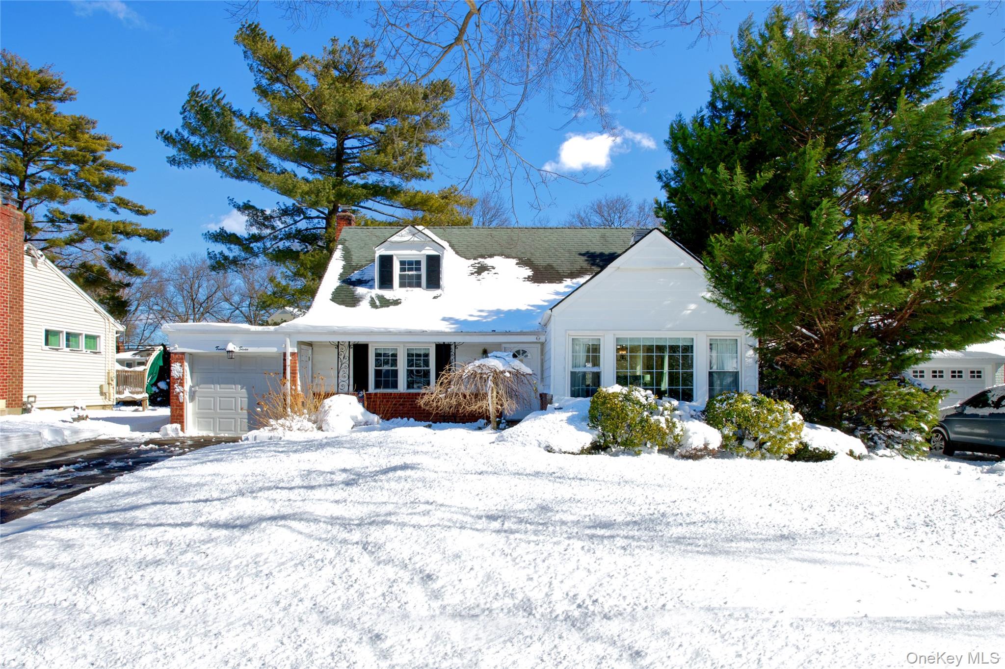 #1 photo, 27 Avalon Road, Garden City , NY 11530