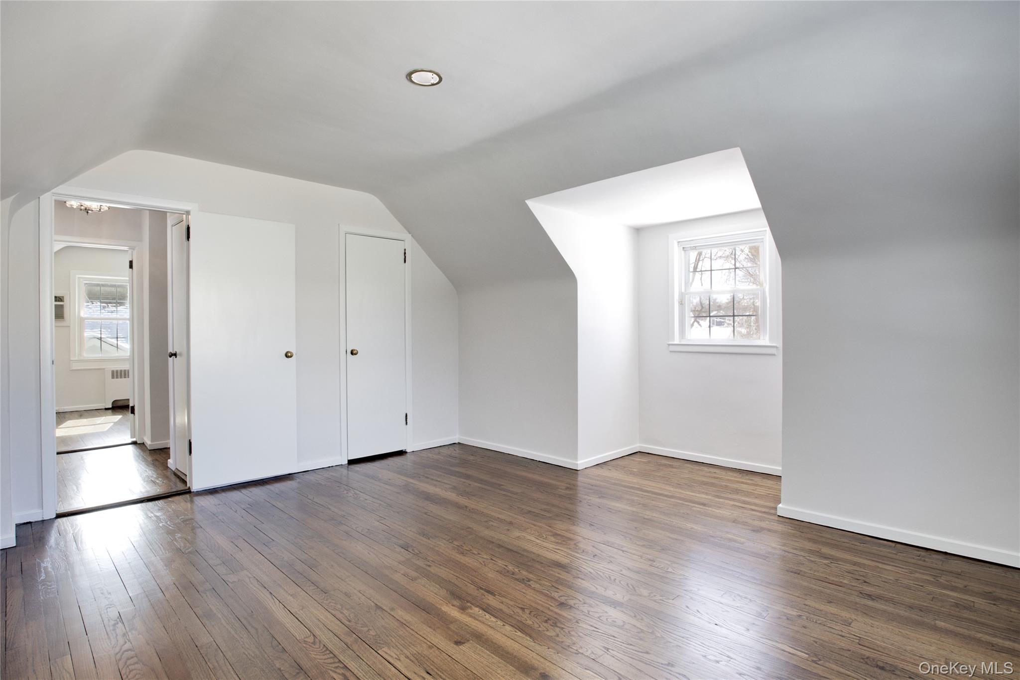 #20 photo, 27 Avalon Road, Garden City , NY 11530