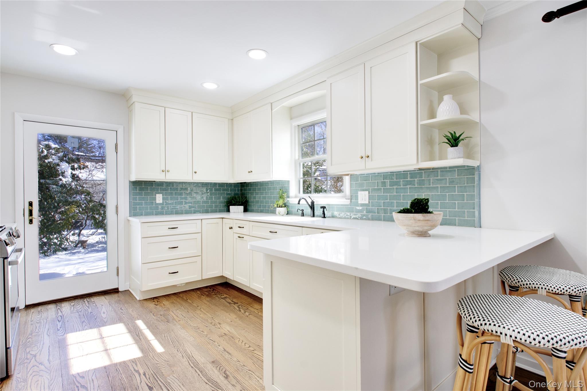 #7 photo, 27 Avalon Road, Garden City , NY 11530