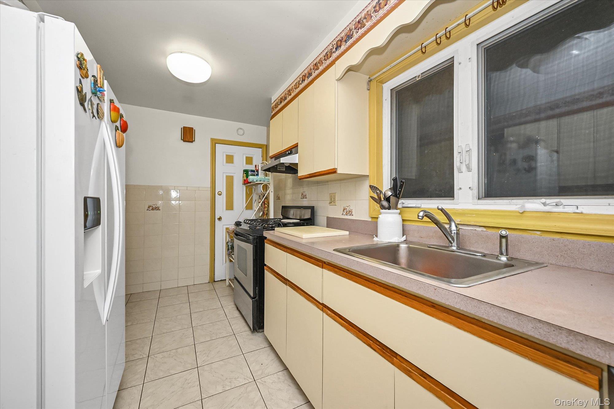 #3 photo, 91-29 217th Street, কুইন্‌স Queens Village , NY 11428
