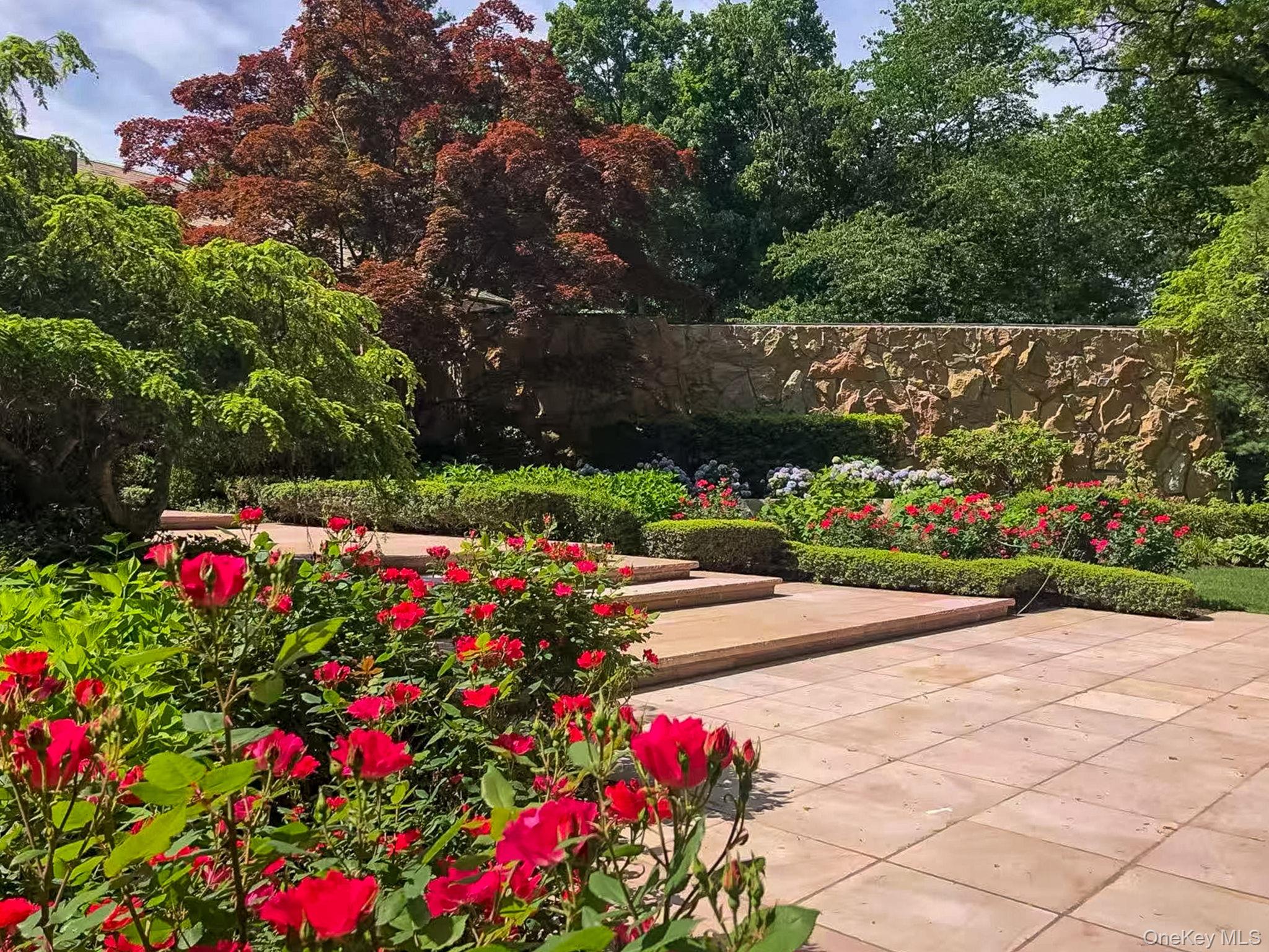 #2 photo, 101 Wheatley Road, Old Westbury , NY 11568