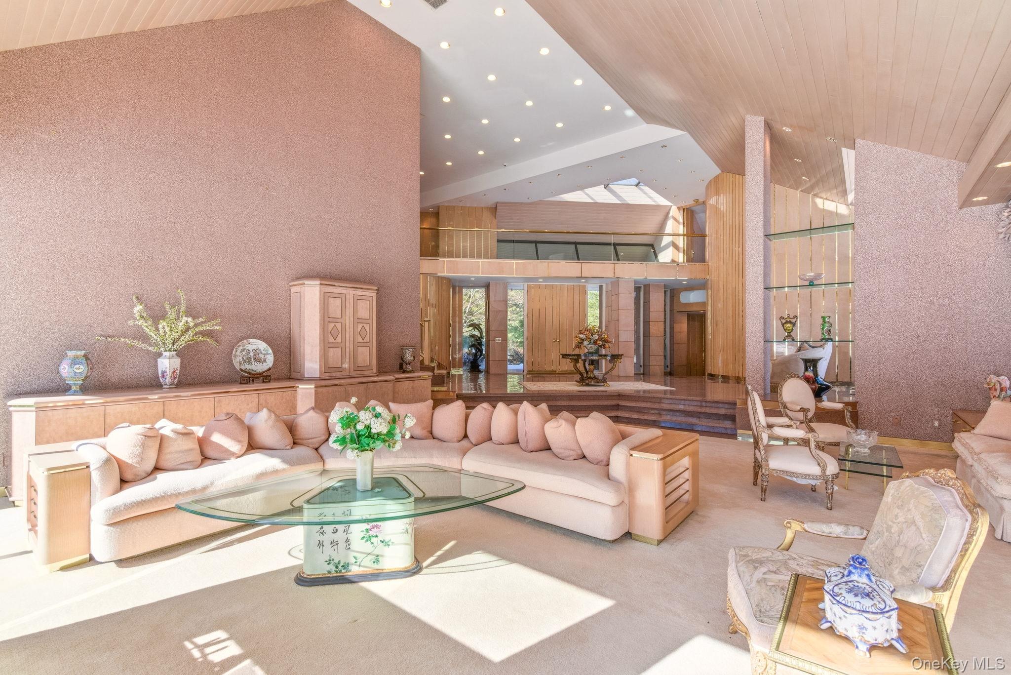 #8 photo, 101 Wheatley Road, Old Westbury , NY 11568