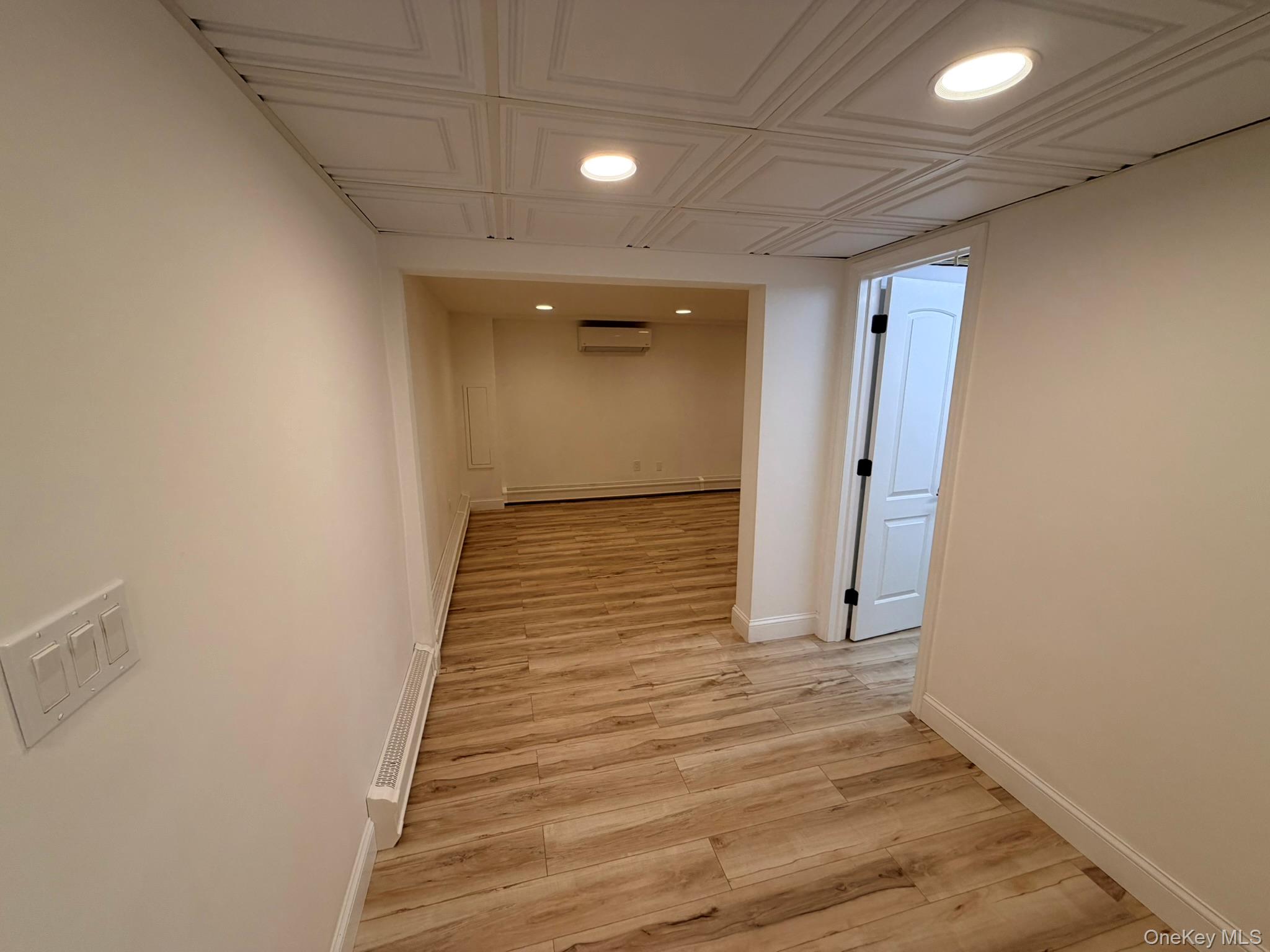 #14 photo, 2002 City Avenue, Merrick , NY 11566