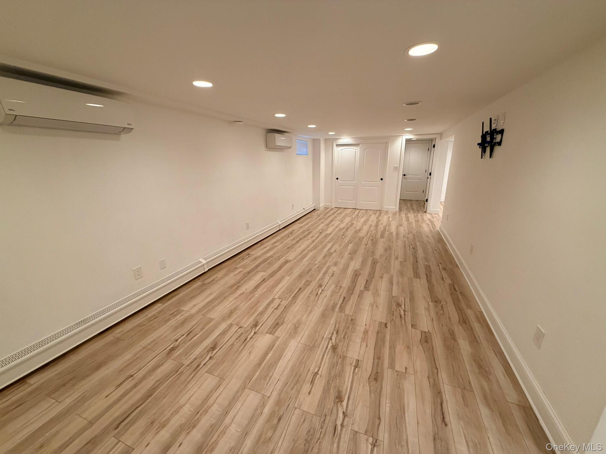 #15 photo, 2002 City Avenue, Merrick , NY 11566