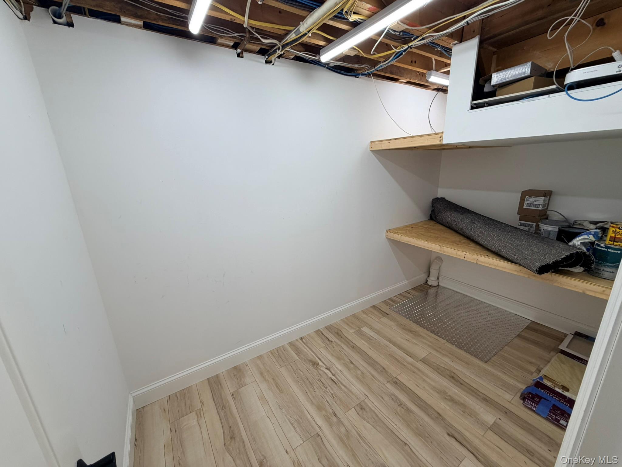 #16 photo, 2002 City Avenue, Merrick , NY 11566