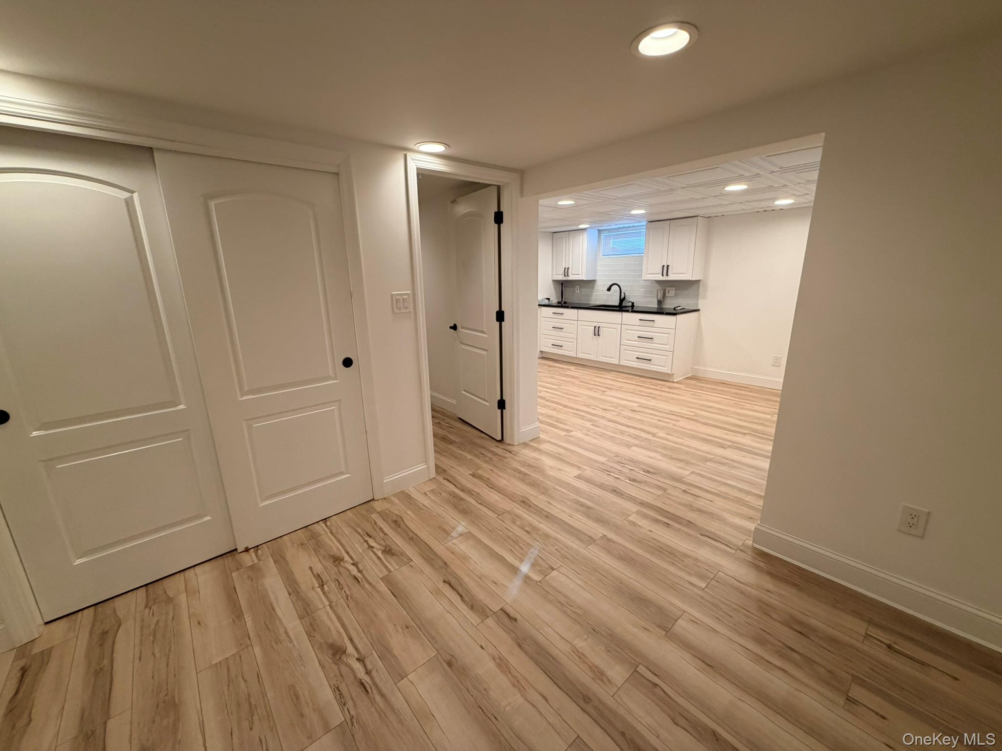 #17 photo, 2002 City Avenue, Merrick , NY 11566