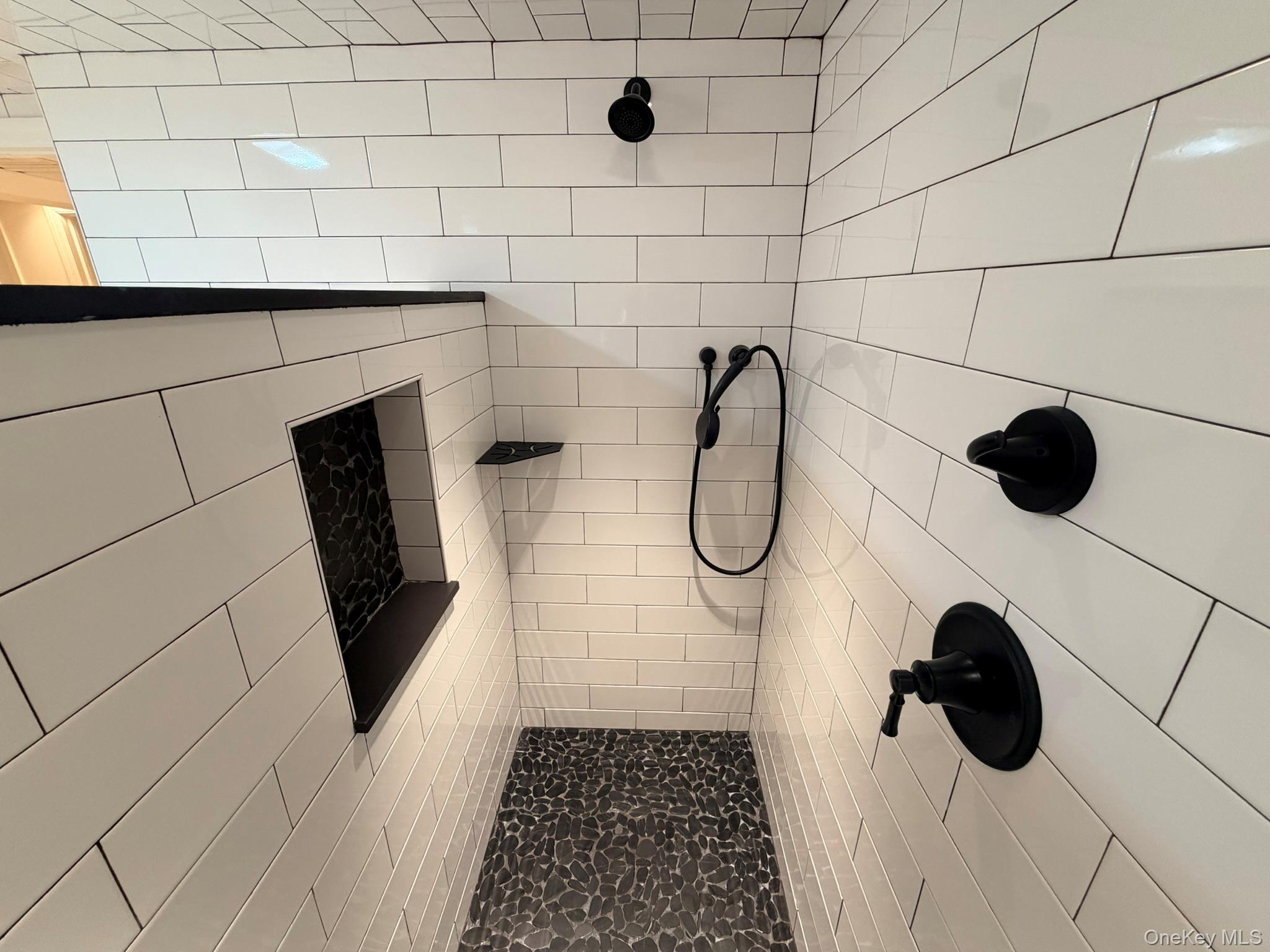 #19 photo, 2002 City Avenue, Merrick , NY 11566