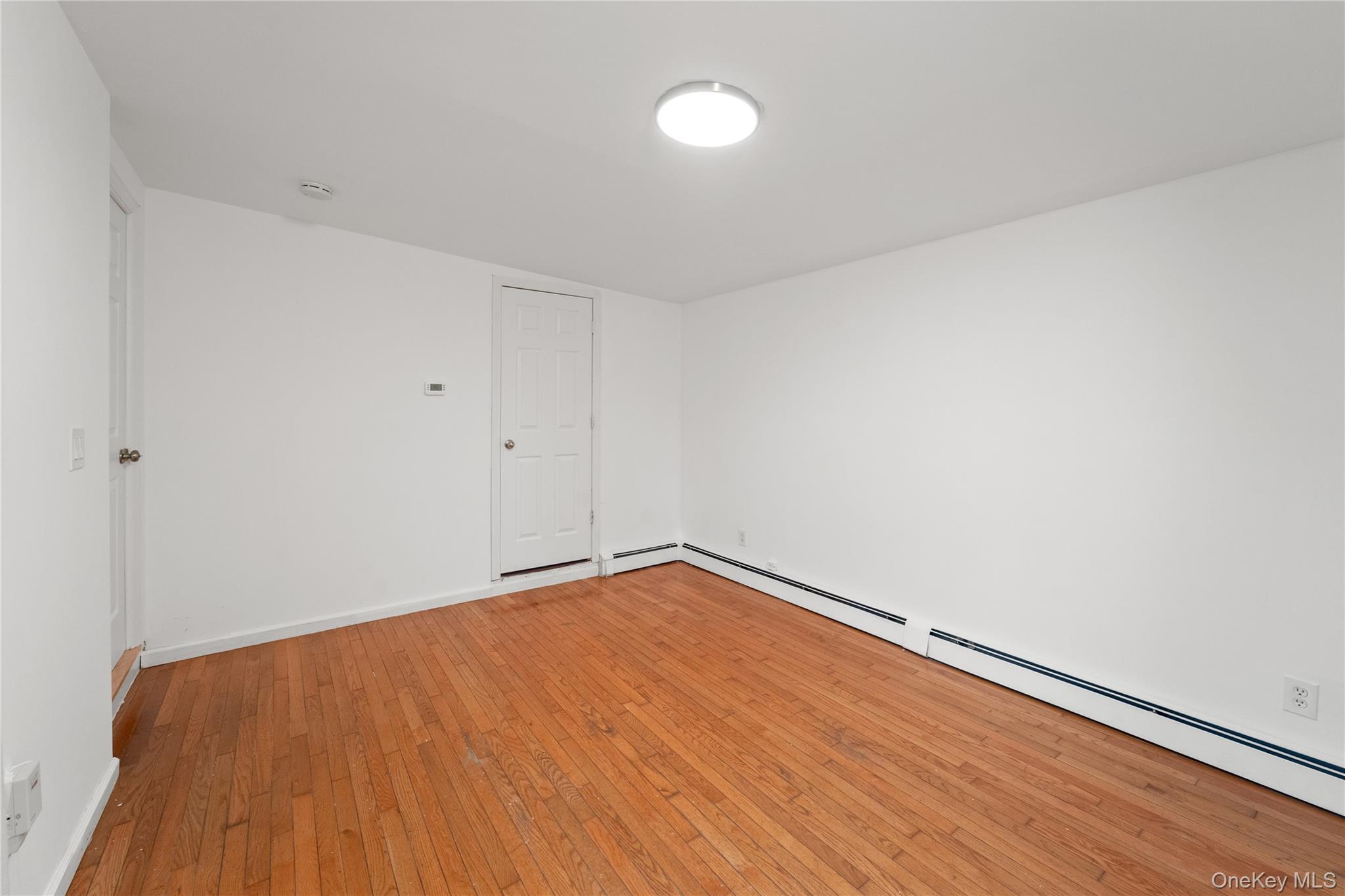 #14 photo, 181 S Alleghany Avenue, Lindenhurst , NY 11757