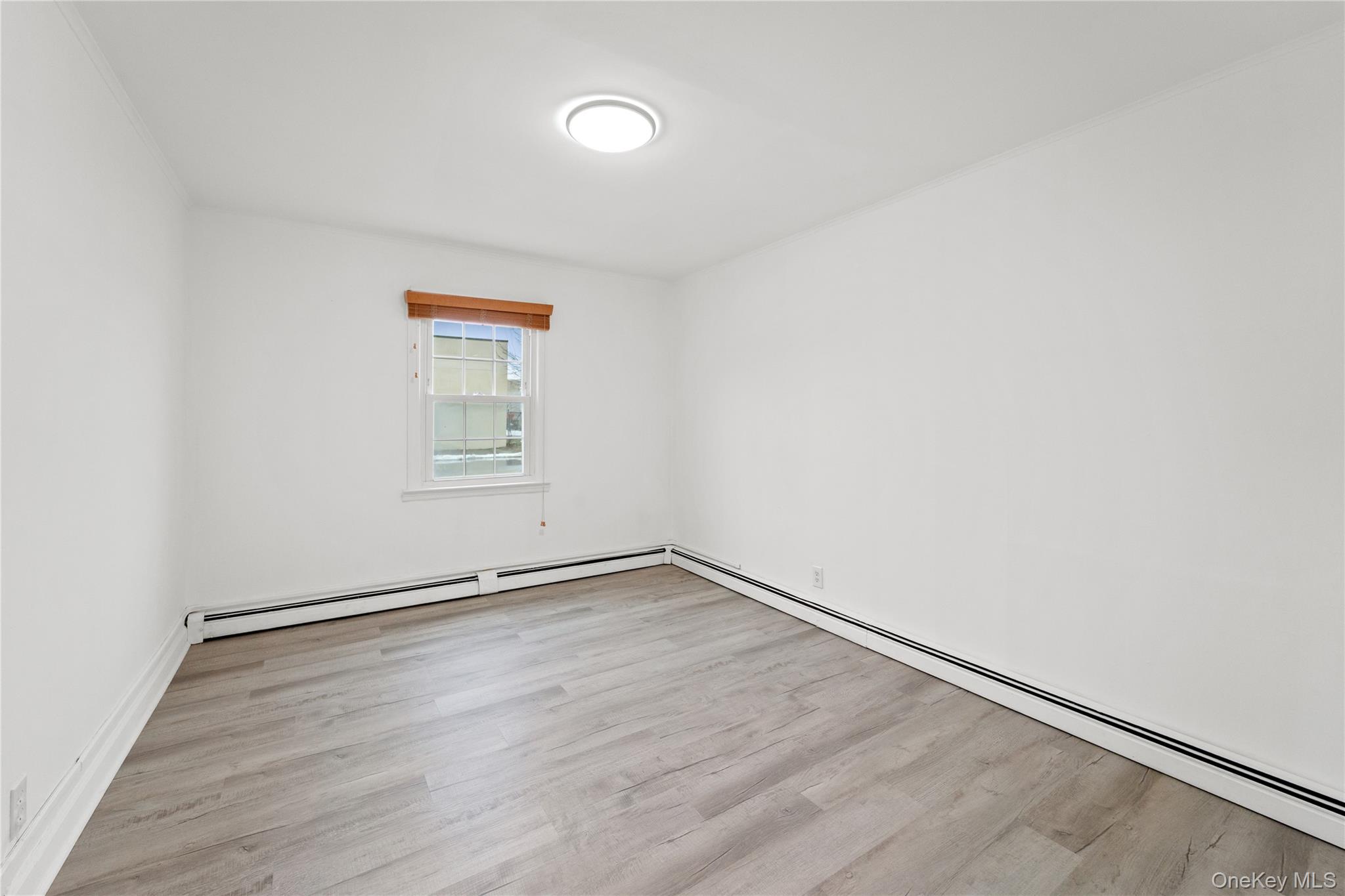 #17 photo, 181 S Alleghany Avenue, Lindenhurst , NY 11757