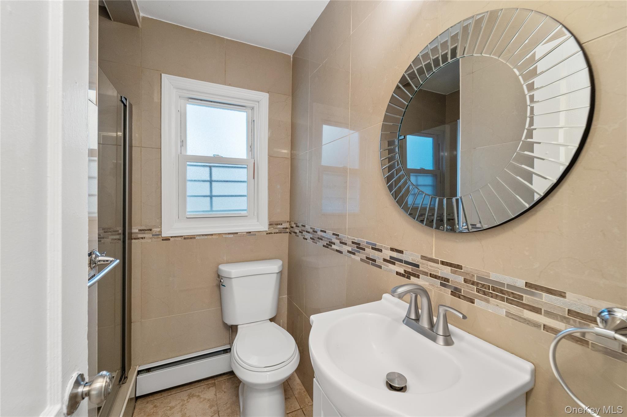 #20 photo, 181 S Alleghany Avenue, Lindenhurst , NY 11757