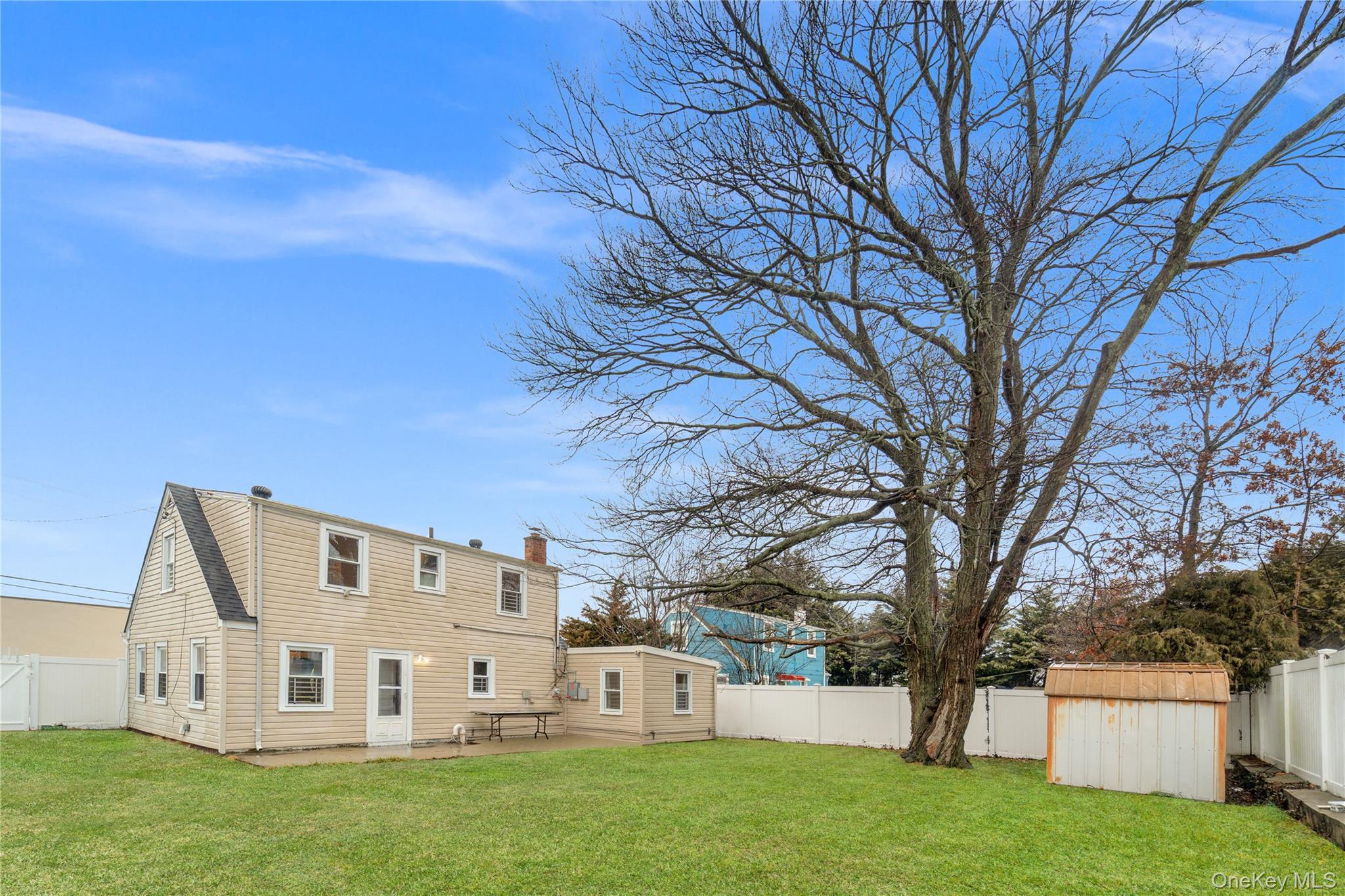 #3 photo, 181 S Alleghany Avenue, Lindenhurst , NY 11757
