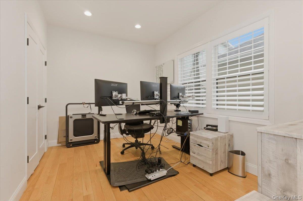 #18 photo, 97 Wisconsin Street, Long Beach , NY 11561