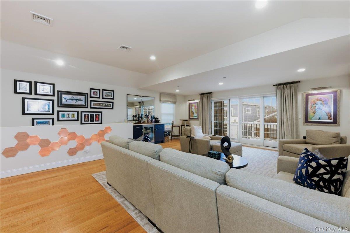 #4 photo, 97 Wisconsin Street, Long Beach , NY 11561