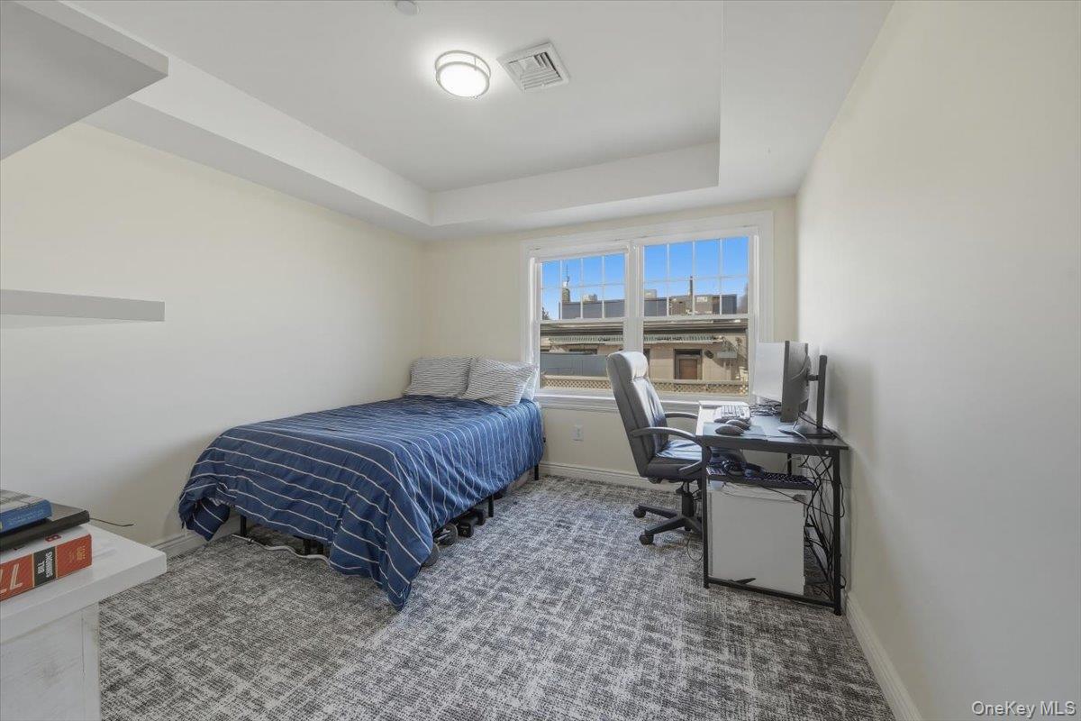 #18 photo, 100 Sheldrake Place, Mamaroneck , NY 10543