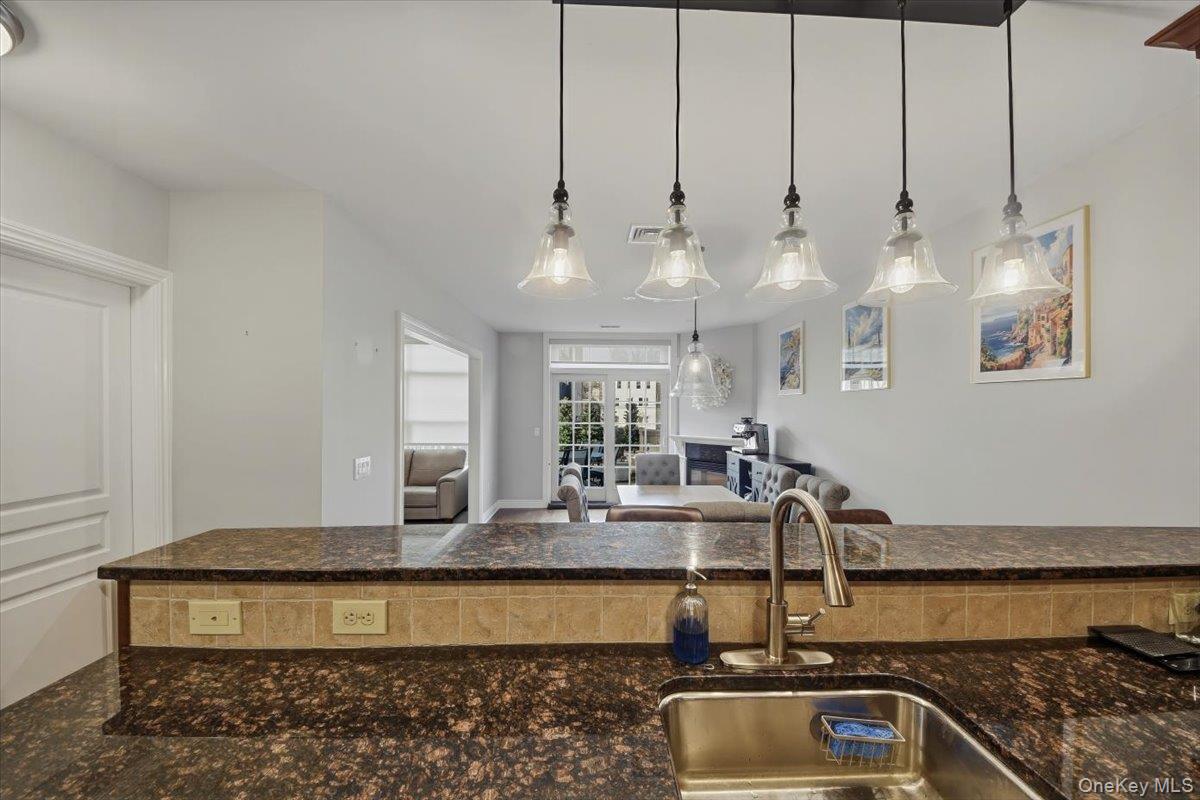 #5 photo, 100 Sheldrake Place, Mamaroneck , NY 10543