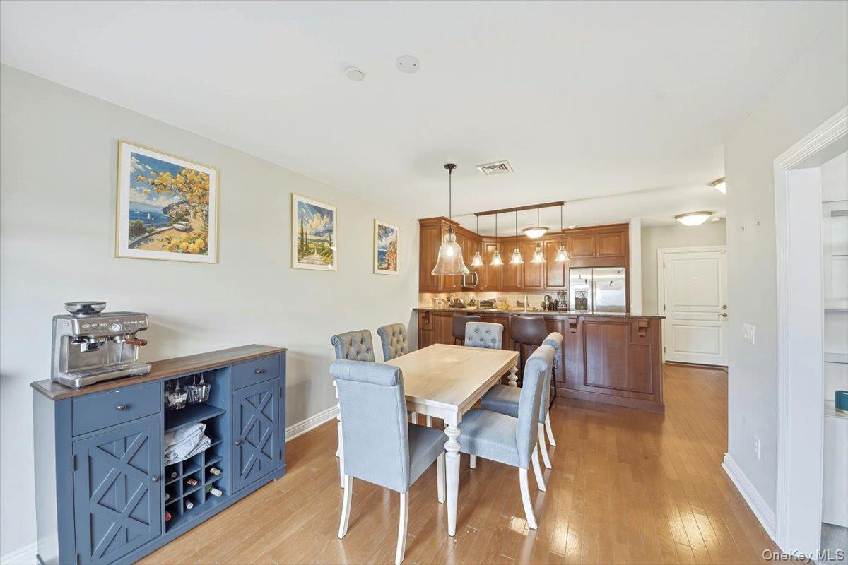 #9 photo, 100 Sheldrake Place, Mamaroneck , NY 10543